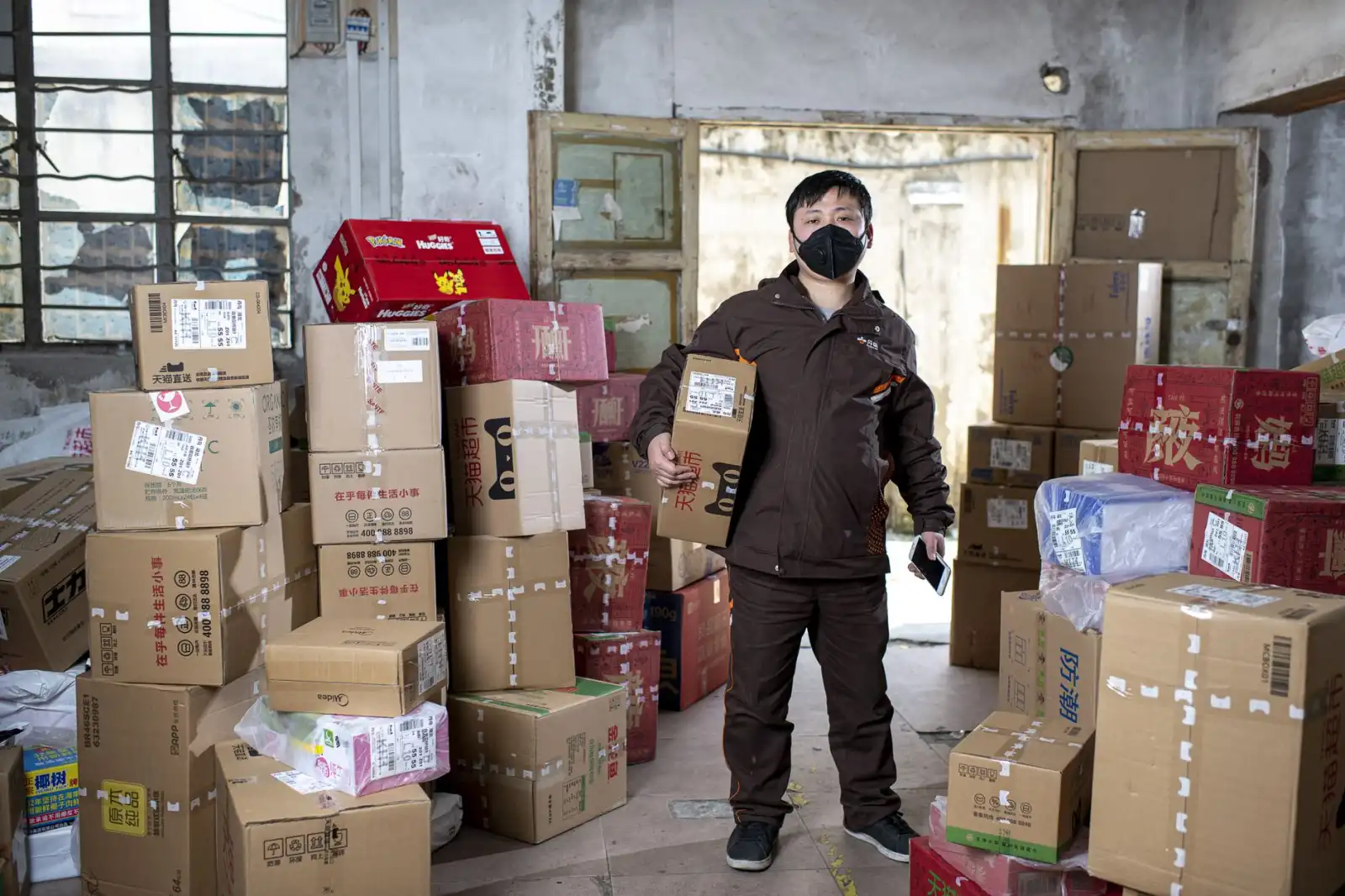 贵州雅思琪娜化妆品公司解析日化产品研发中的原料筛选与配方稳定性技术